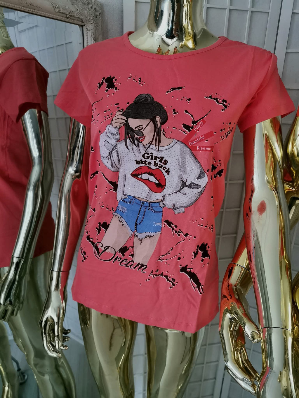 Moteriški marškinėliai su užrašu DREAM