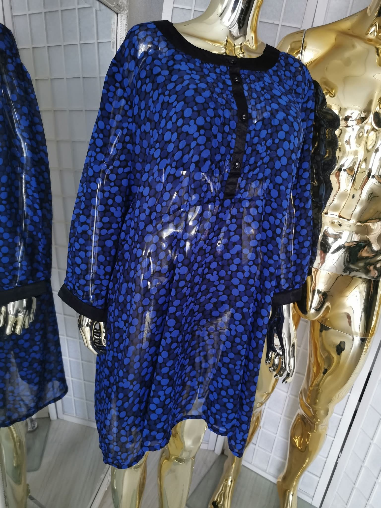 3XL laisvai krentanti mėlyna palaidinė