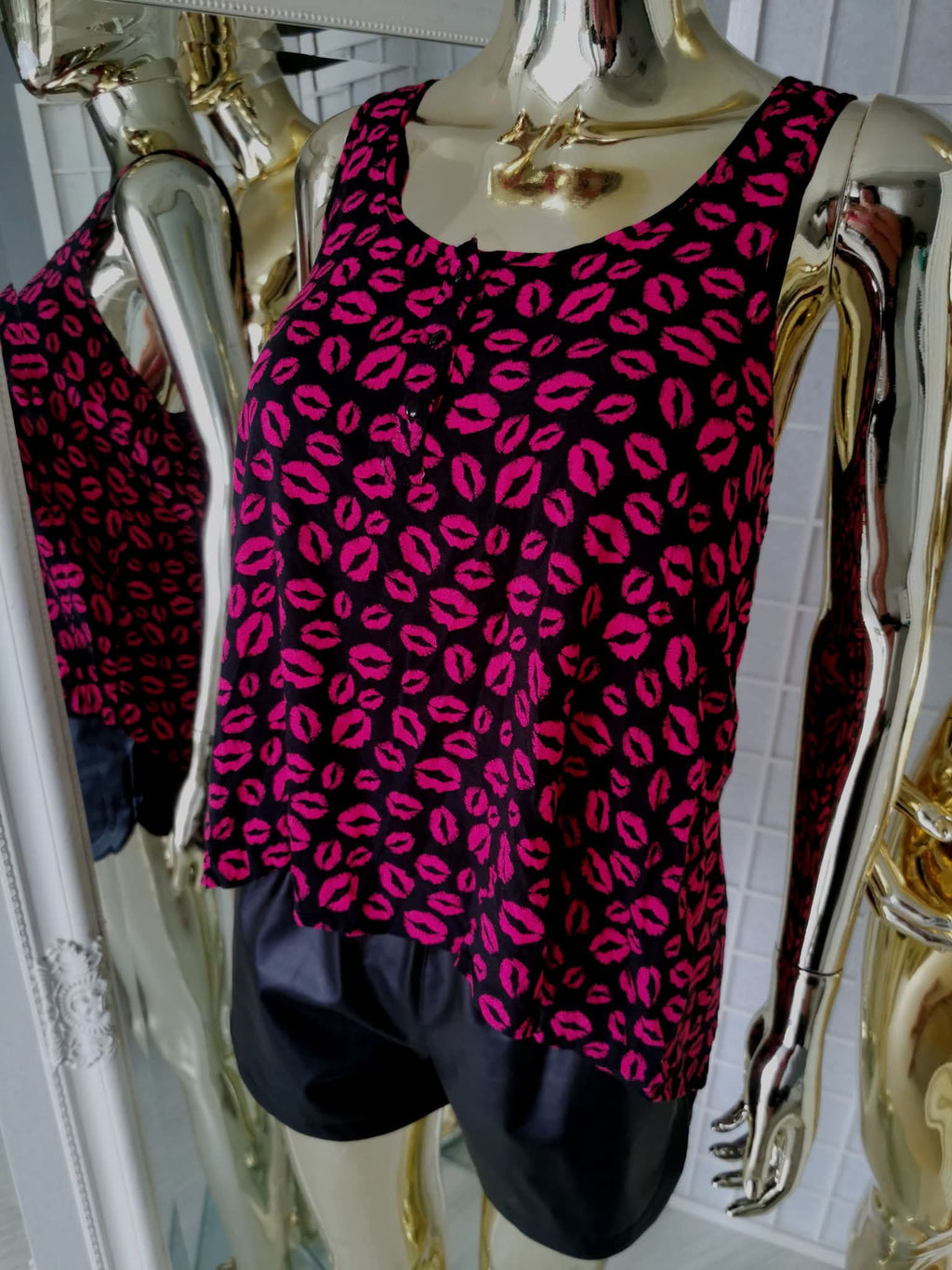 S dydžio palaidinė be rankovių