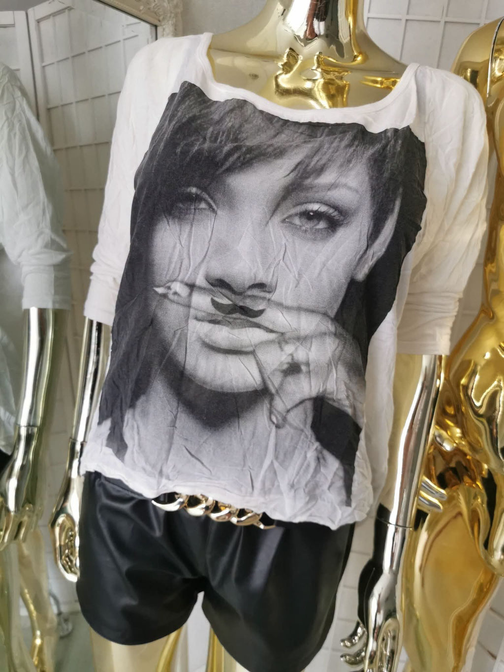 M/L dydžio balta palaidinė