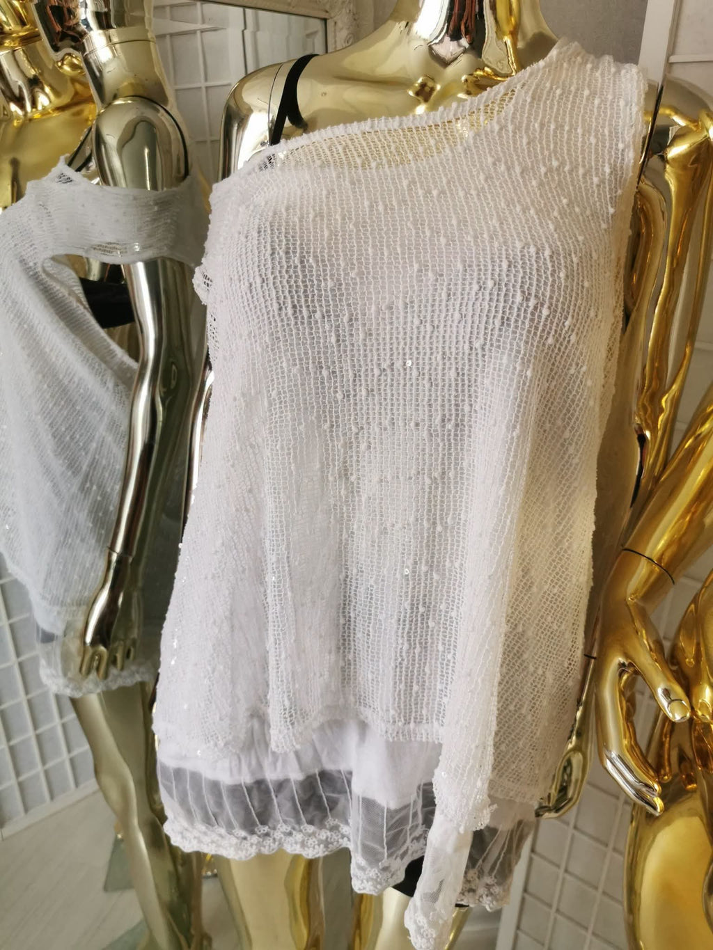 L dydžio elegantiška balta palaidinė