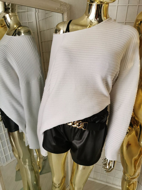 2XL dydžio baltas megztinis