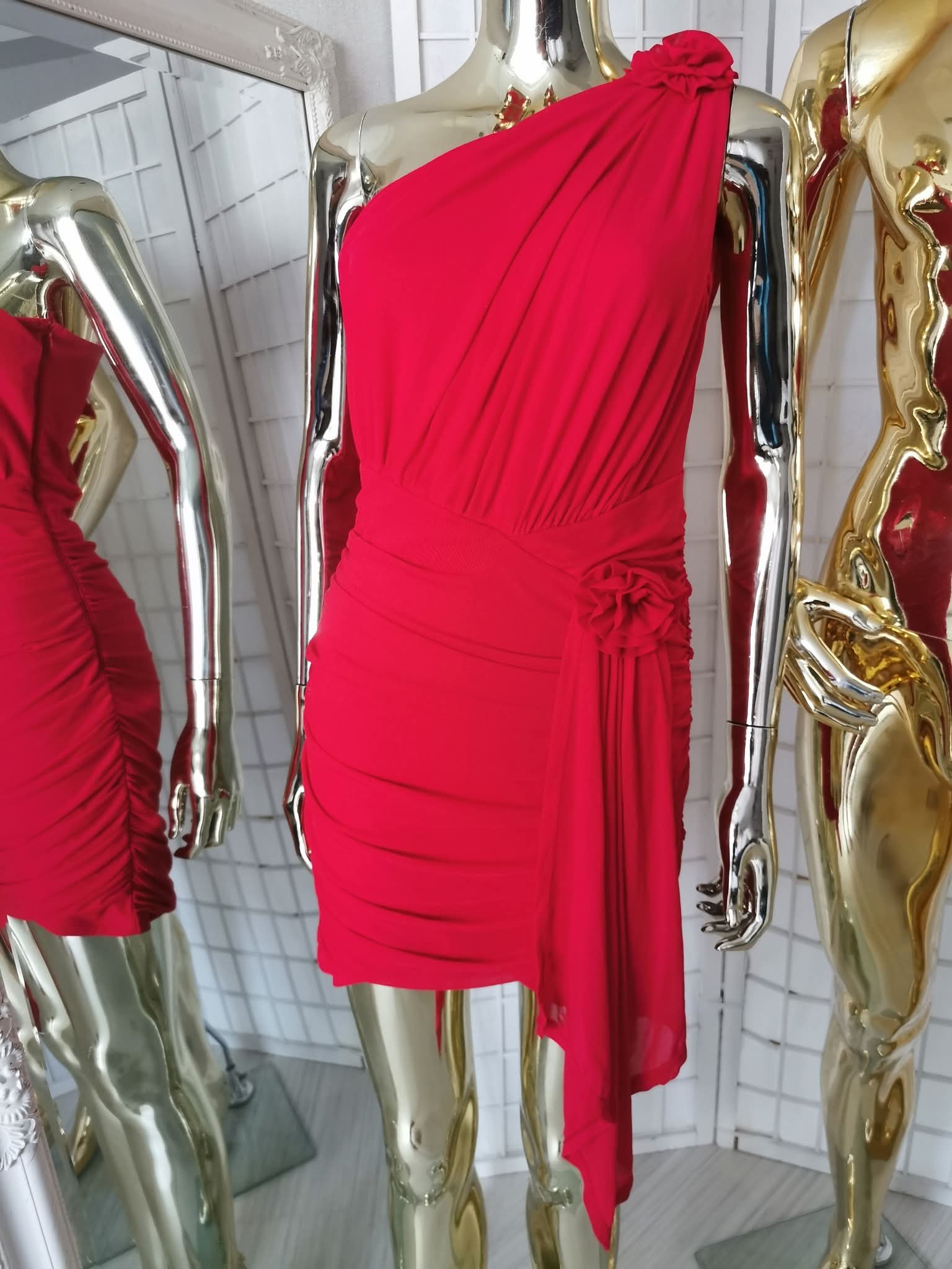 S/M dydžio raudona elegantiška suknelė
