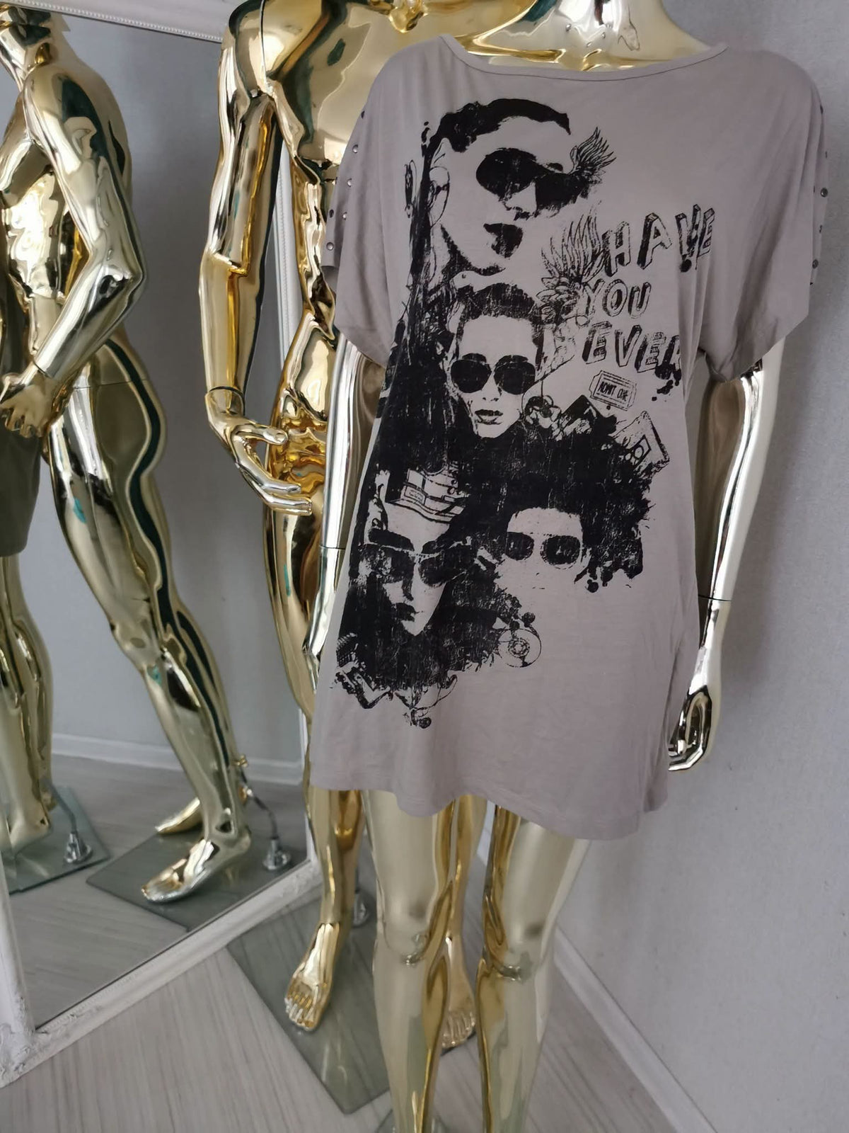 2XL dydžio pilki marškinėliai