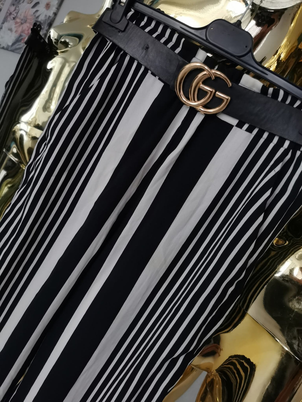 S dydžio dryžuotos H&M platėjančios kelnės