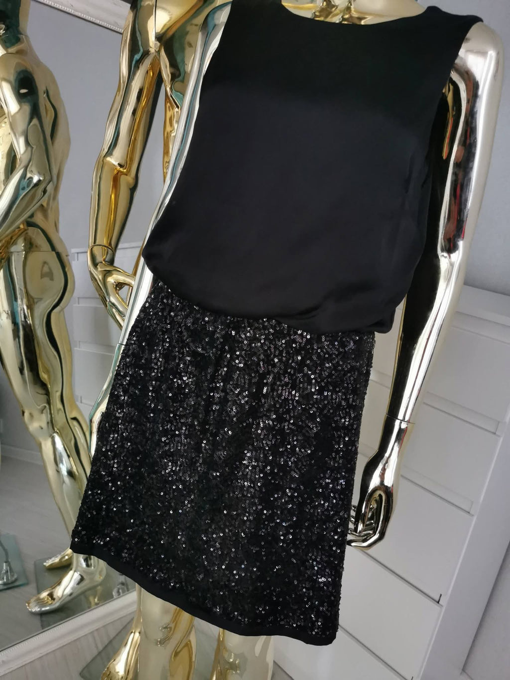 M dydžio elegantiška juoda suknelė