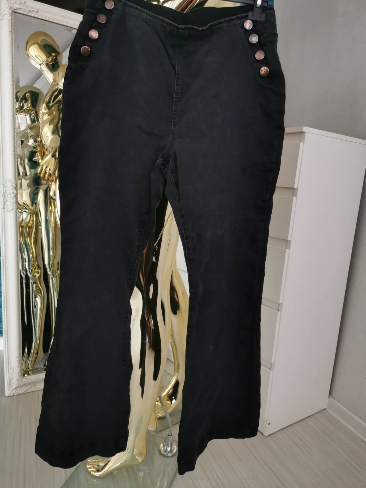 2XL dydžio kelnės su sagomis šonuose