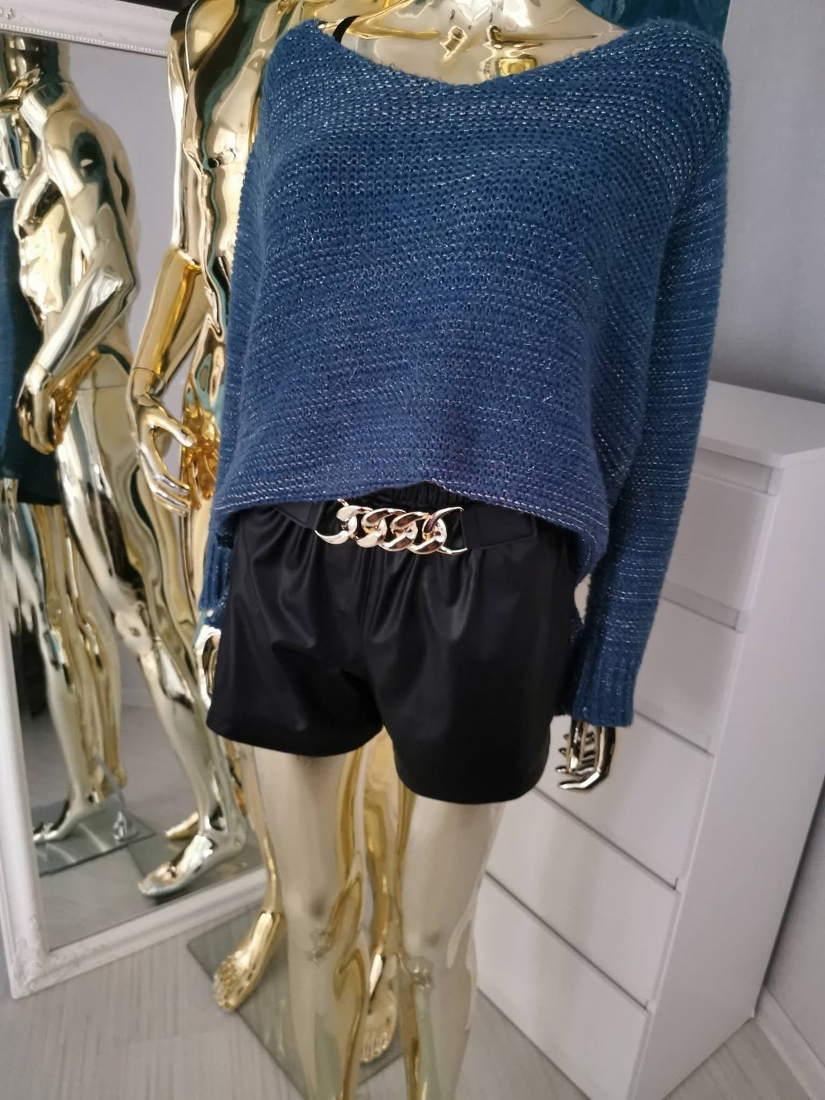 XL/2XL dydžio elektrinės spalvos megztinis