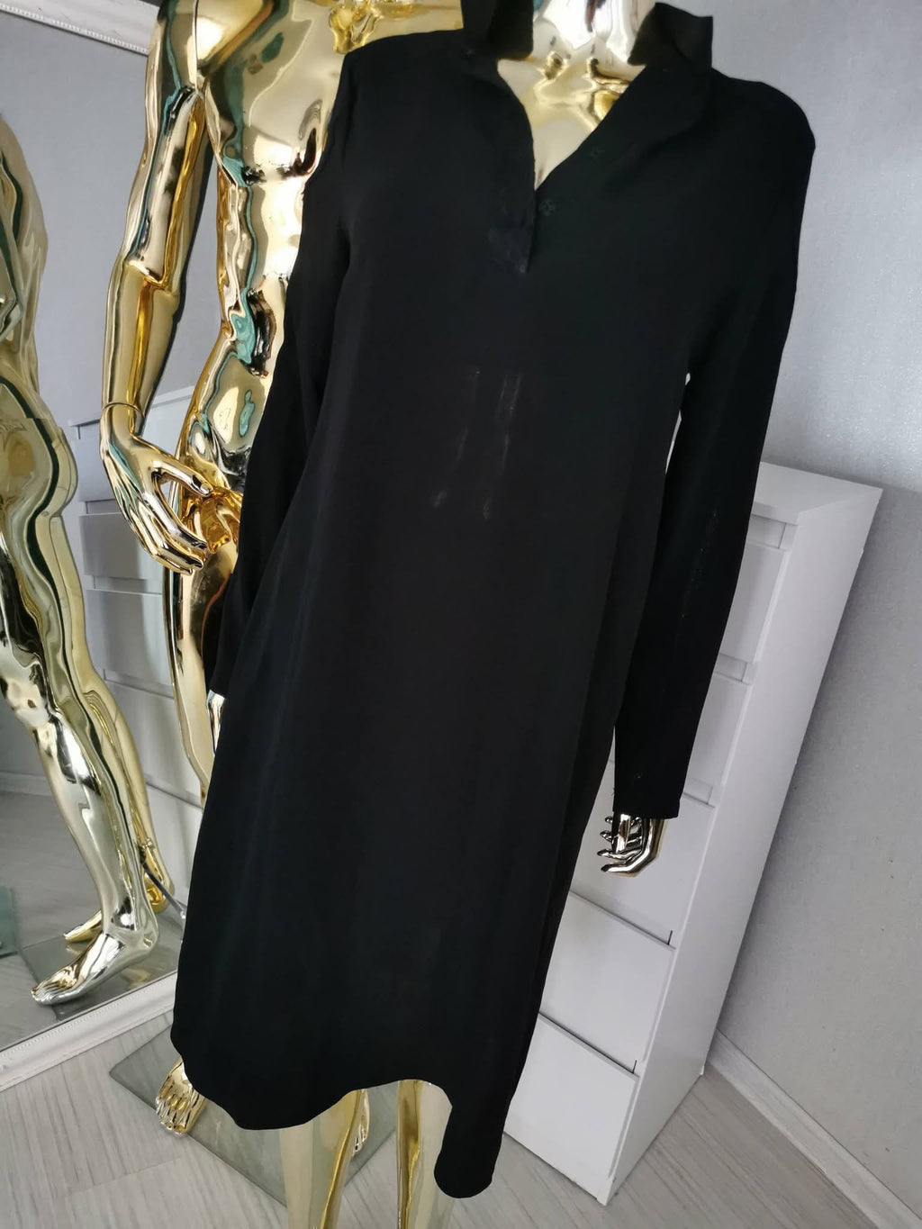 2XL dydžio juoda marškinių tipo tunika