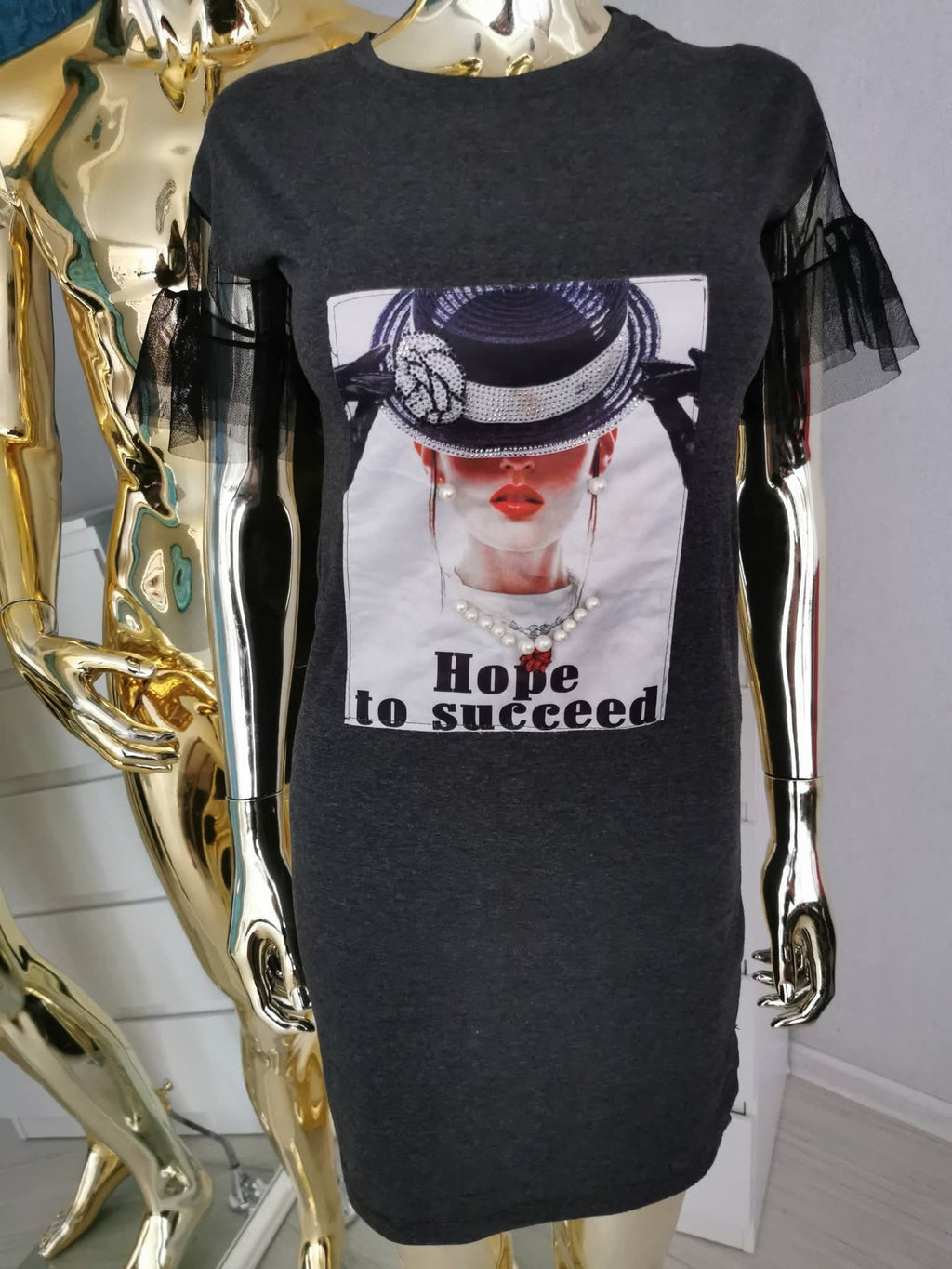 S dydžio elegantiška pilka suknelė