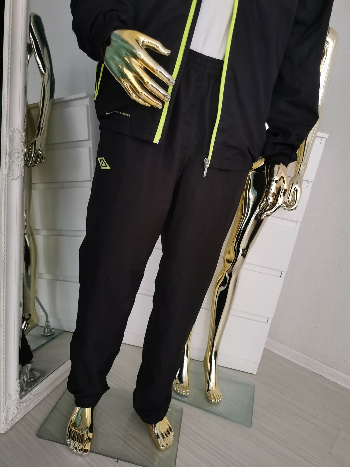 XL dydžio Umbro sportinis komplektas