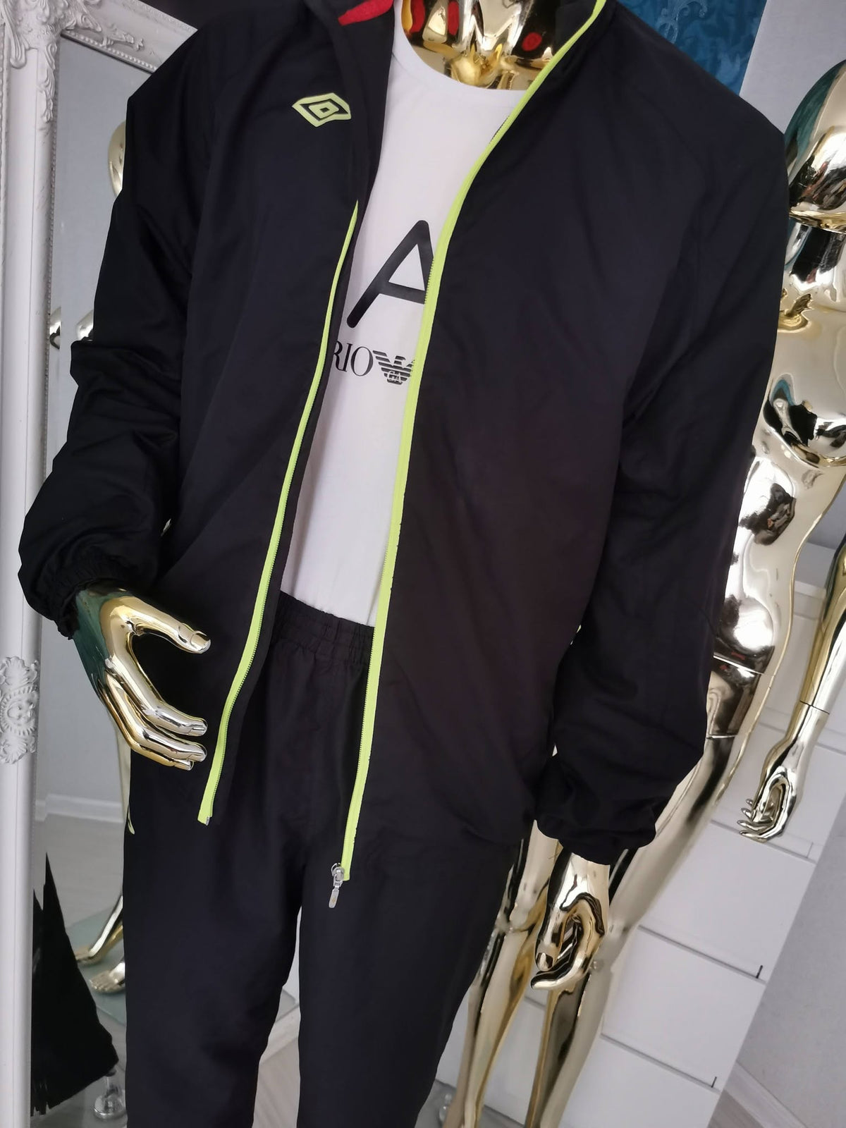XL dydžio Umbro sportinis komplektas
