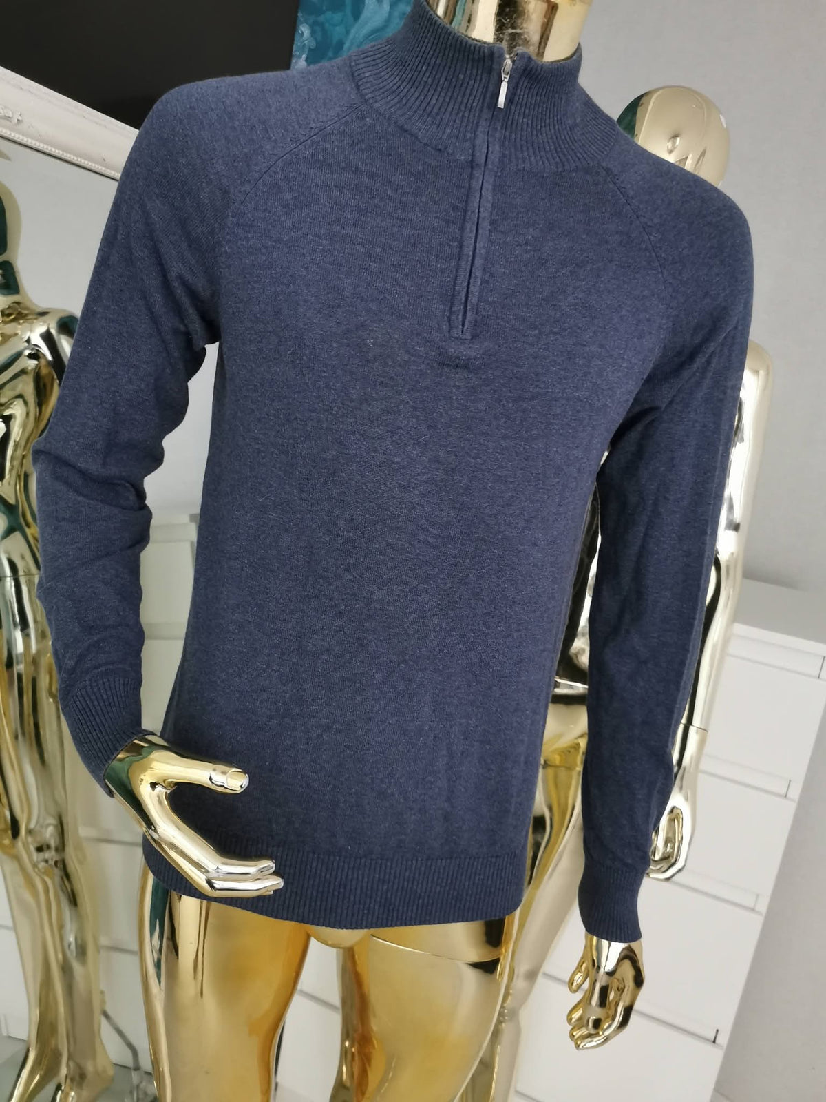 S dydžio pilkas užsegamas megztinis