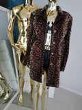 2XL dydžio leopardo rašto paltas