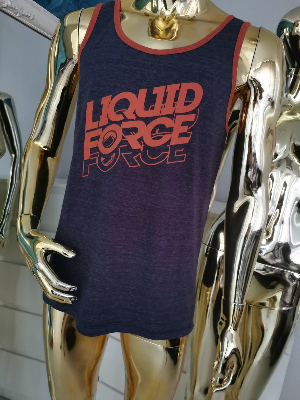 Vyriški berankoviai marškinėliai su užrašu „Liquid Force“ ( M dydis )