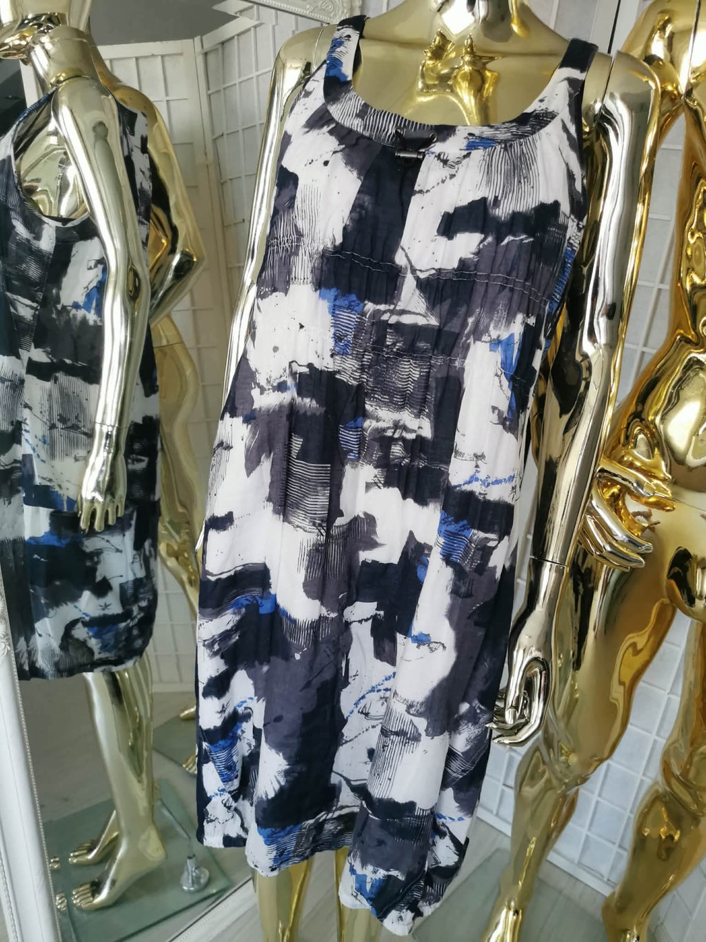 2XL dydžio suknelė be rankovių